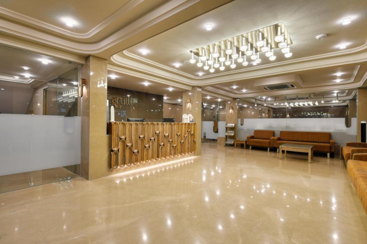Artilla Inn Ahmedabad Exterior foto